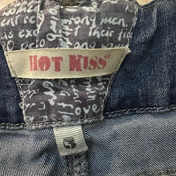 *Vintage*  Y2K Hot Kiss Gold Chain Embellished Skinny Lily Jeans Size 3 - Picture 4 of 7